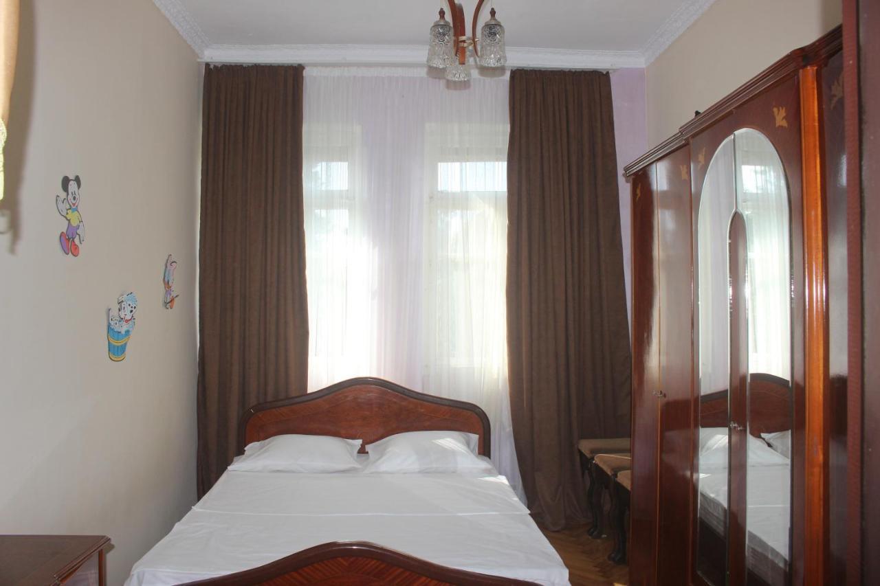 Greenview Guesthouse Batumi Kültér fotó