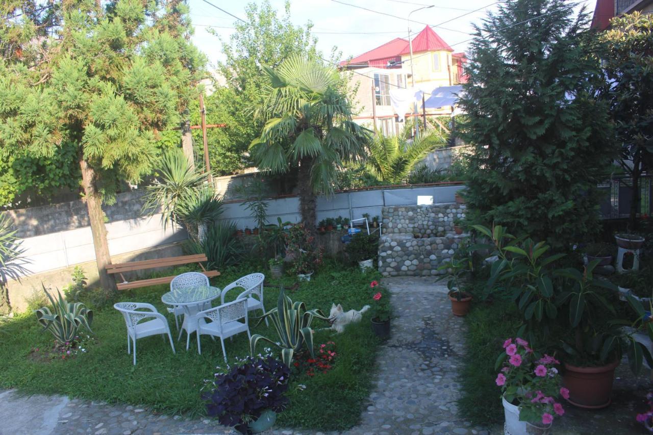 Greenview Guesthouse Batumi Kültér fotó